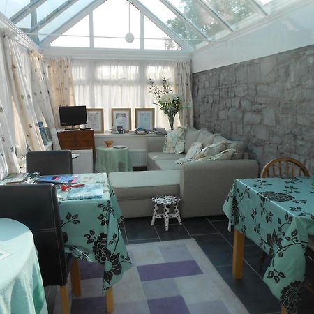 キドウェリー Lletygwilym, Heol Dwr Bed & Breakfast エクステリア 写真