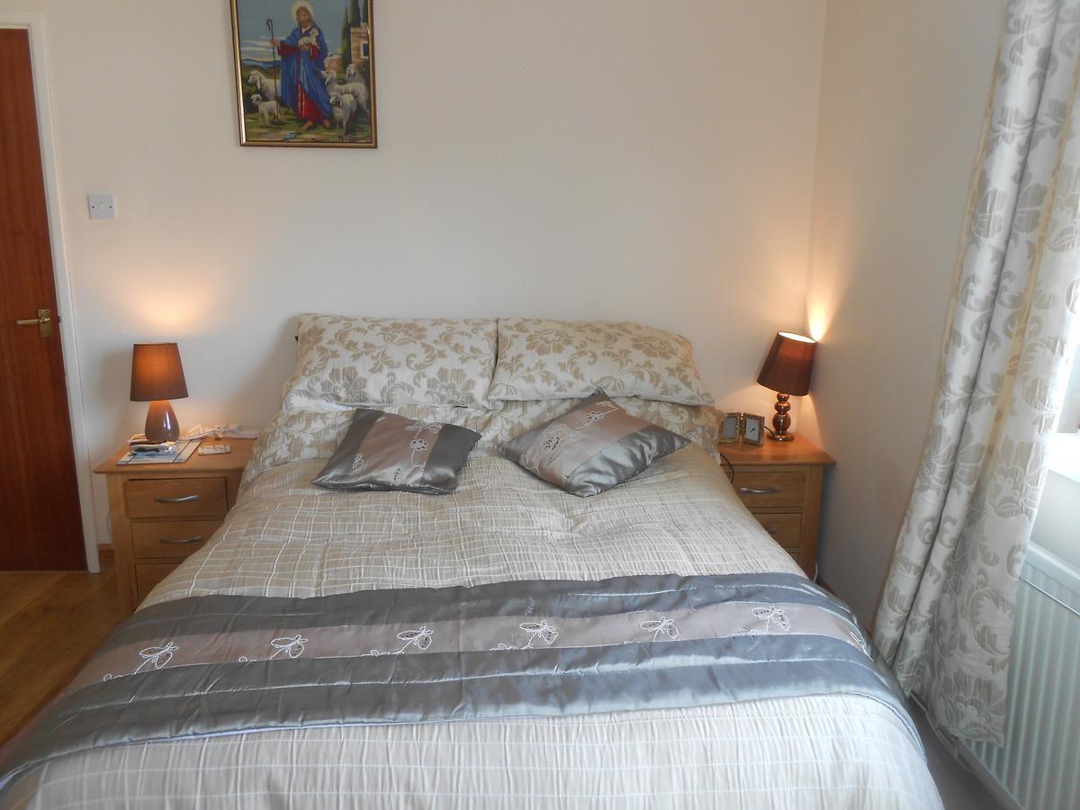 キドウェリー Lletygwilym, Heol Dwr Bed & Breakfast エクステリア 写真